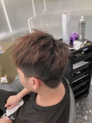 -即型男士理发工作室