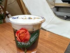 风城玫瑰-大青树咖啡(大理古城店)