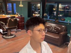 -太子爷男士理发馆