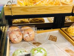 -顶东面包花园·生日蛋糕(世博店)
