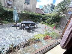 -小草屋轰趴馆别墅派对新场团建家庭聚会