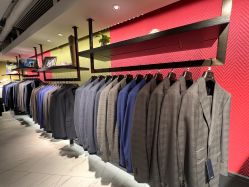 -BRANS PORO布朗斯伯勒西装高级定制·瑞璞西装(金陵店)