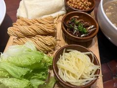 -老铺人家酒店(紫荆名流店)