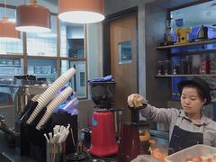 -Dough&Joe团憩(瑞虹天地月亮湾店)