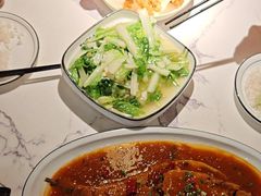 -小凤庭·地道湖北菜武昌鱼·藕汤(38年黄鹤楼店)