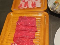 -牛YO寿喜烧·铁板烧和牛火锅自助(市府恒隆店)