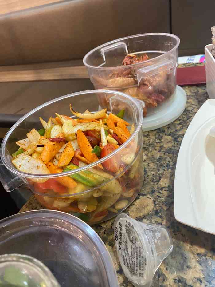 黄记煌三汁焖锅(大润发店)-"外卖很方便呀,很快就可以送到家01～菜