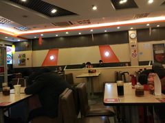 大堂-李先生牛肉面大王(上海站南广场店)