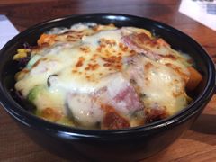 牛肉培根野菌芝士焗五谷糙米饭-YUMI芽米·法式烘焙·咖啡(文化宫店)