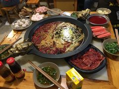 -黄潇洒老火锅(九眼桥宏济巷店)