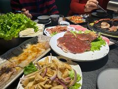 -七甲山烤肉(长白山奇石山珍根艺一条街店)