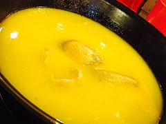 -鲜入围煮花胶鸡海鲜火锅