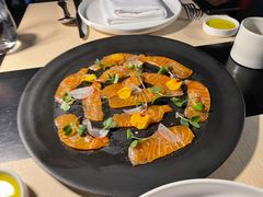 三文鱼薄片配小萝卜-Mercato莫卡多露台餐厅与酒吧(K11店)