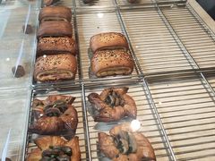 -VERIE BAKEHOUSE