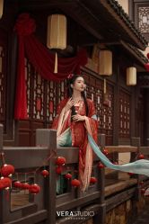 -至臻微拉婚纱摄影