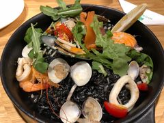 西班牙墨鱼海鲜烩饭-LO CALCOW卡路力轻食主义餐厅(陆家嘴店)