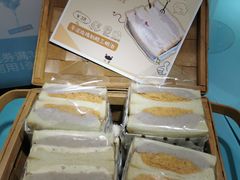 -沁屋面包店(人民东路店)