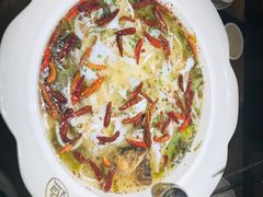 老坛酸菜鲈鱼-江渔儿酸菜鱼(映月湖环宇城店)