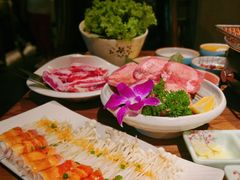 -明洞阿姨·韩式酱蟹烤肉·创意料理(三元桥店)