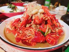 -虾弄弄海派小龙虾·牛羊蝎子火锅
