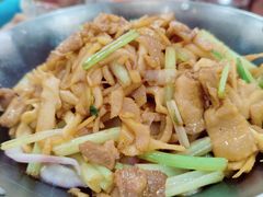 干锅脆竹笋-阿木怪味牛骨头