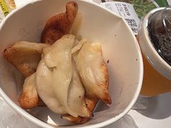 -洋洋锅贴