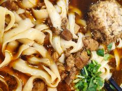 小炖肉刀削面-老门刀削面(小酱坊店)