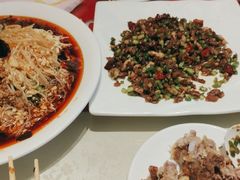 -吴记酱骨炖菜馆(西大直街店)