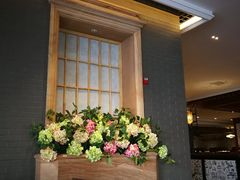 -八府香鸭·啫啫煲(华山路店)