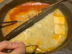 -咕嘟草帽鱼·牛奶一样的鲜鱼汤(天鹅湖万达广场店)