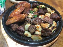 -老东镇啤酒屋海鲜加工·蒸汽海鲜·海鲜烧烤(台东店)