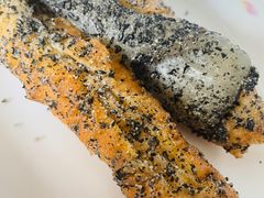 黑芝麻油条包麻糍-永和大王(长寿路店)