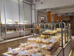 -顶东面包花园·生日蛋糕(世博店)