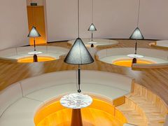 -涨巢·潮玩水疗局