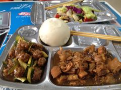 馒头 黄瓜炖丸子-北京联合大学本部食堂