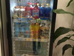 -莫泰酒店(上海虹桥北新泾地铁站天山路店)