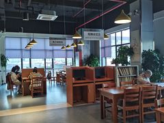 -上海市虹口区图书馆(曲阳分馆)