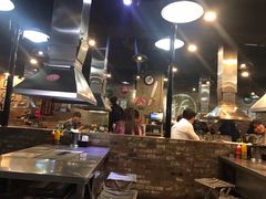 -马路牙子烧烤音乐酒馆(望京店)