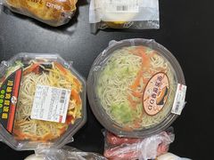 -711便利店(黄岛青医店)