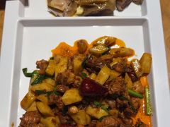 -隔壁老王·家常云南菜(花巷店)