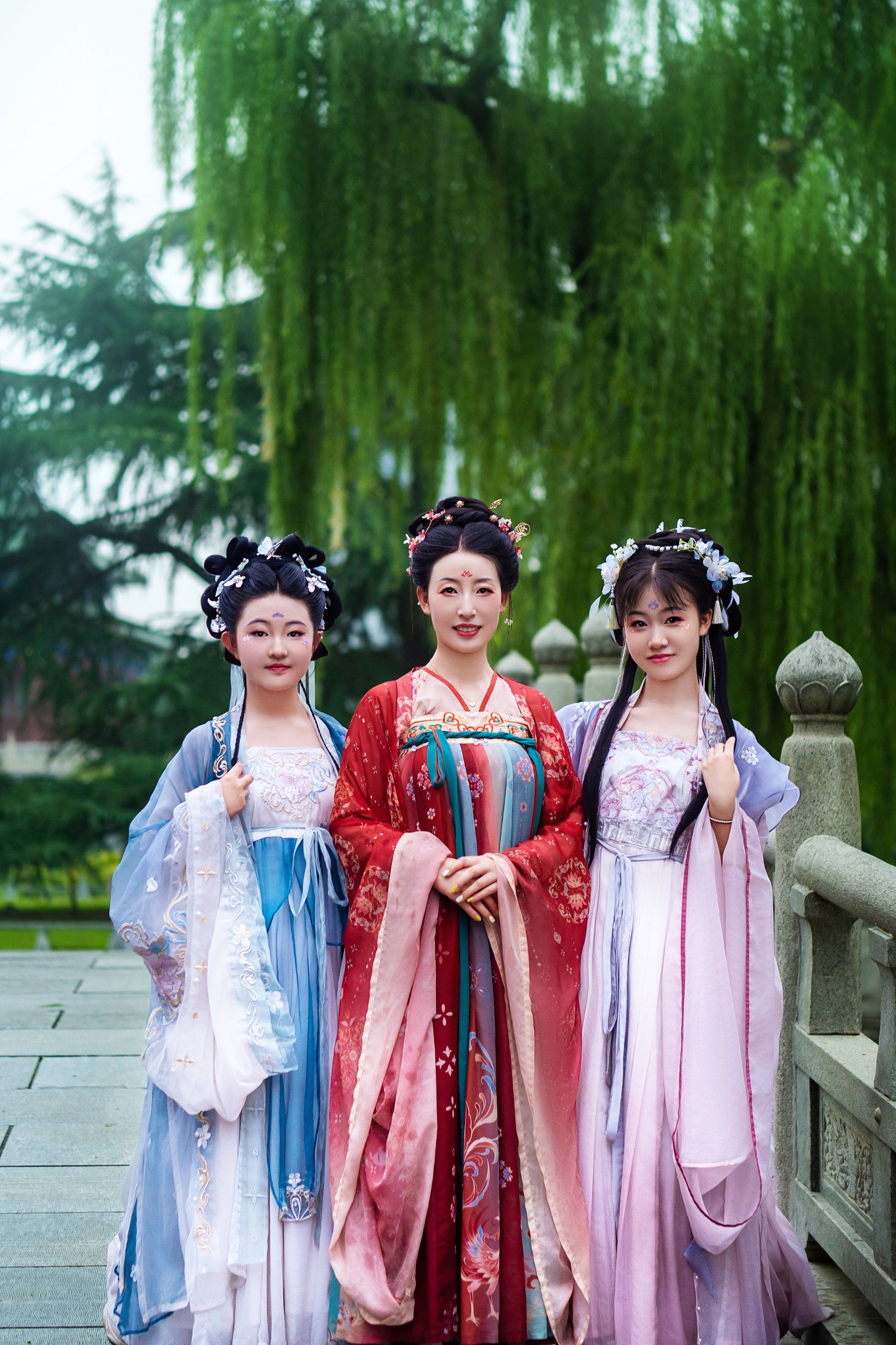 幸福一家人 来西安怎么能不拍一套汉服全家福呢