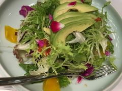 牛油果蔬菜沙拉-雀蓝川菜(奥体广场店)