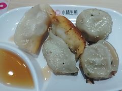 -小杨生煎(金山百联购物中心3楼店)