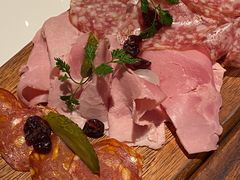 -wineapp葡萄酒餐吧(外滩金融中心店)