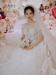 -欣薇婚纱(新源乐汇城店)