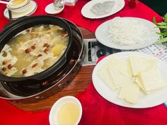 -花苑美食横琴生蚝火锅(拱北粤华路店)