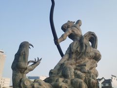 -巴陵广场