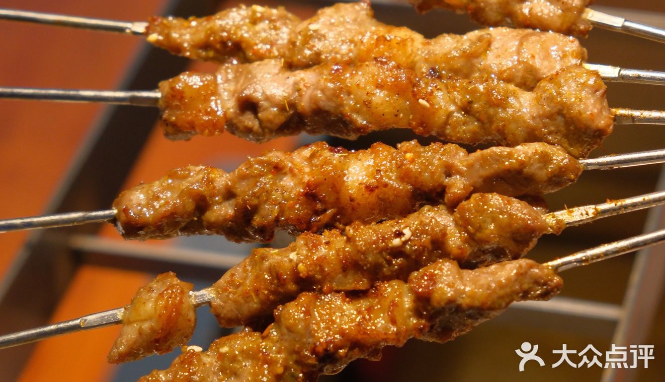 化身草原大汉🐎身临其境体验蒙古风味烧烤🍢