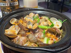 -蚝堡海鲜·威海菜·海肠捞饭·烧烤·亚洲吃蚝公司(幸福门店)