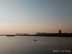 -灞河西岸滨河公园